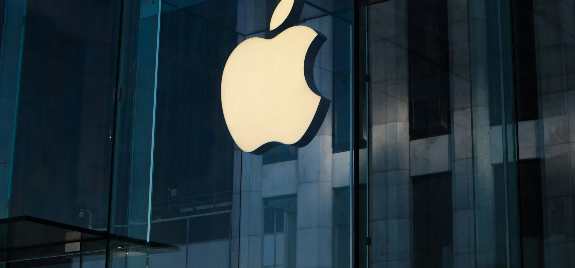 Играта започва сега: Apple залага на мобилния гейминг с ново приложение в iOS 19