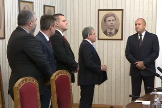 Тошко Йорданов посочи, че разговорите с всички парламентарно представени партии и с независимите депутати ще започнат още утре