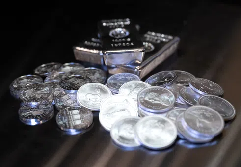 Среброто достигна рекордни върхове през 2025 г. И може още да расте