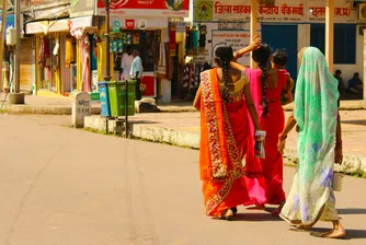 Примерът на Индия: Как една от най-големите икономики преминава към безкешово плащане