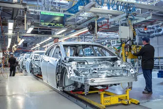 Автомобилната индустрия в капана на Nexperia: Как една холандска компания предизвика нова глобална криза с чипове