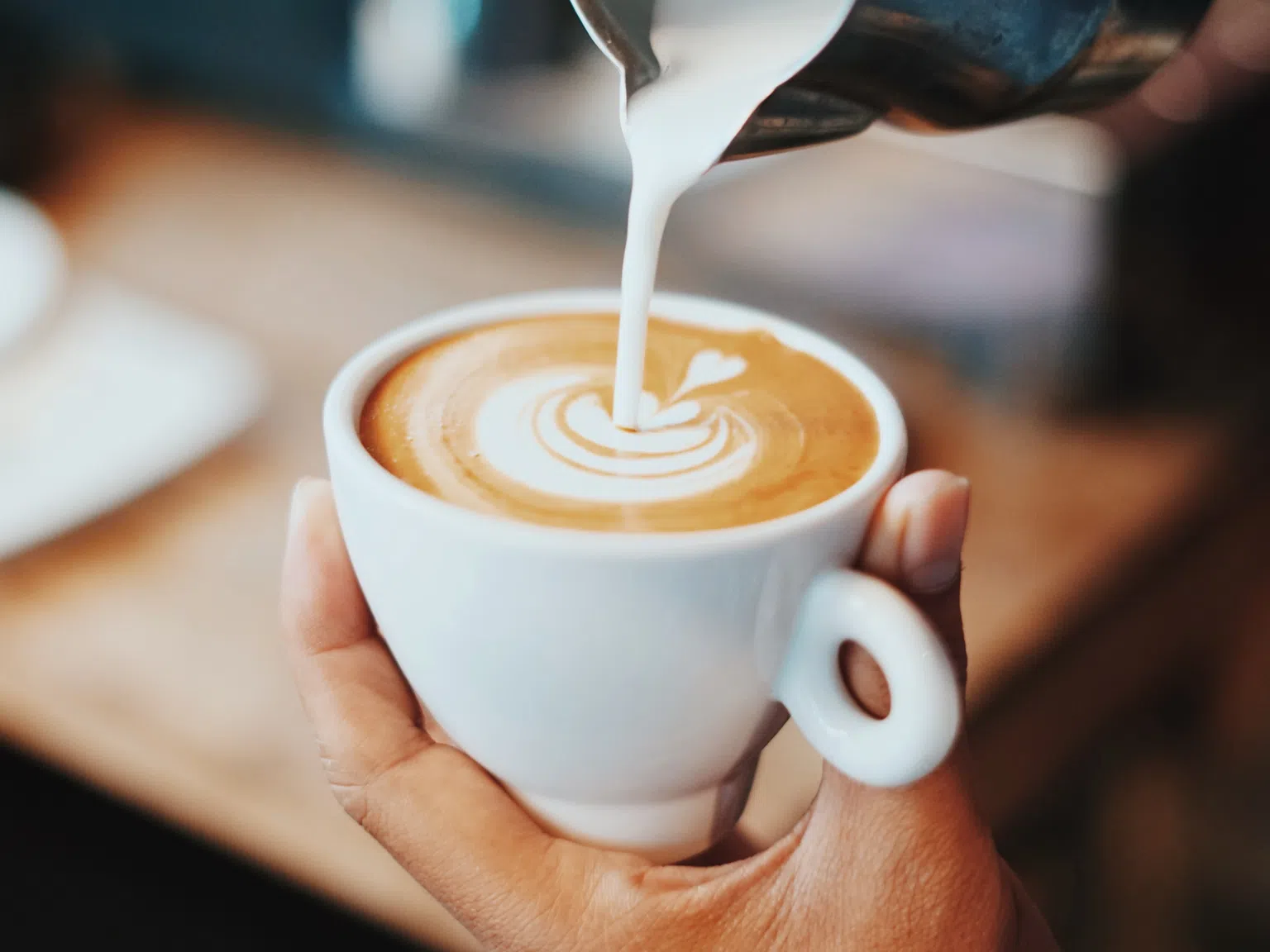 Пиете ли често кафе на празен стомах? Задължително трябва да знаете това!