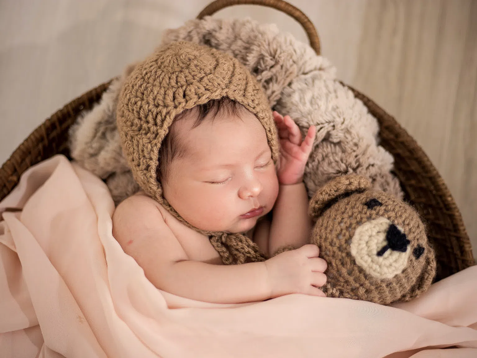 5 основни грижи за бебето в първия месец - така то ще бъде щастливо