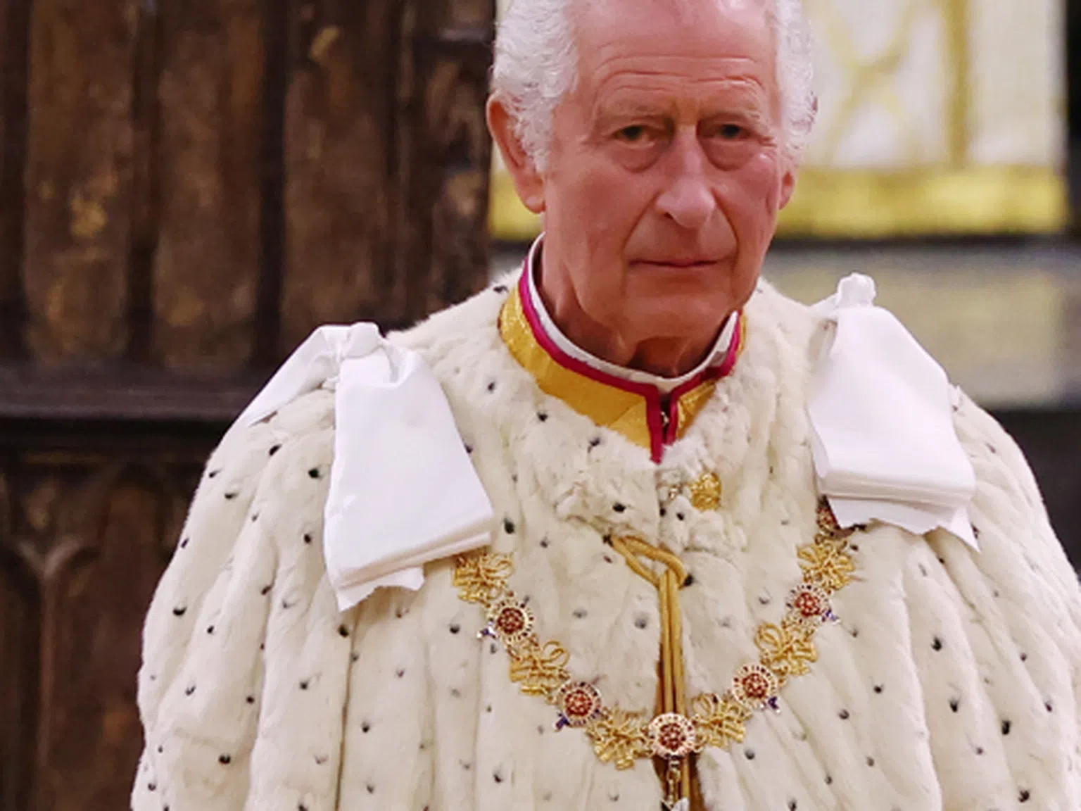 Да живее кралят: Чарлз III официално положи клетва пред Великобритания и сложи короната (снимки)