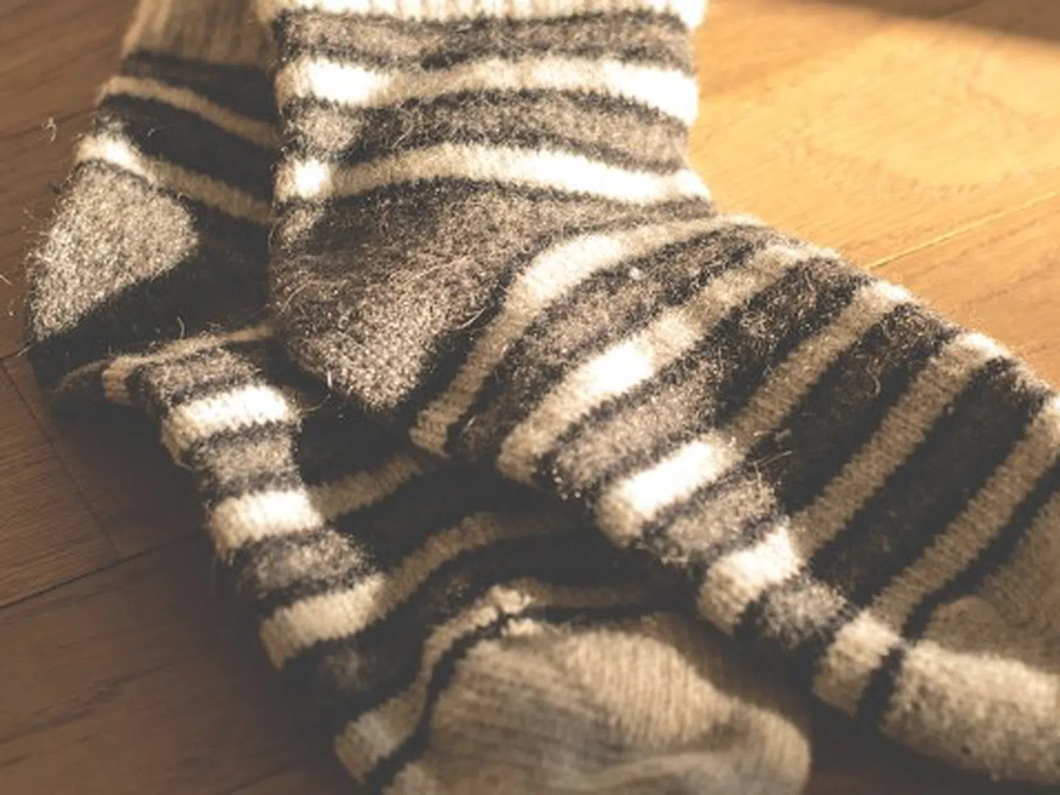 Каква жена си ти, ако не знаеш как да переш мръсни чорапи: топ трикове, които ще ви улеснят