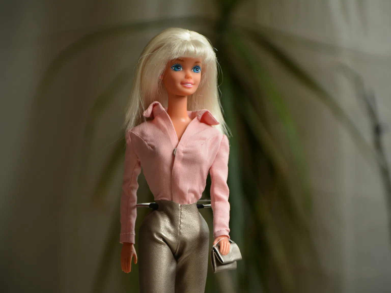 Барби става на 65: Най-противоречивата кукла в историята