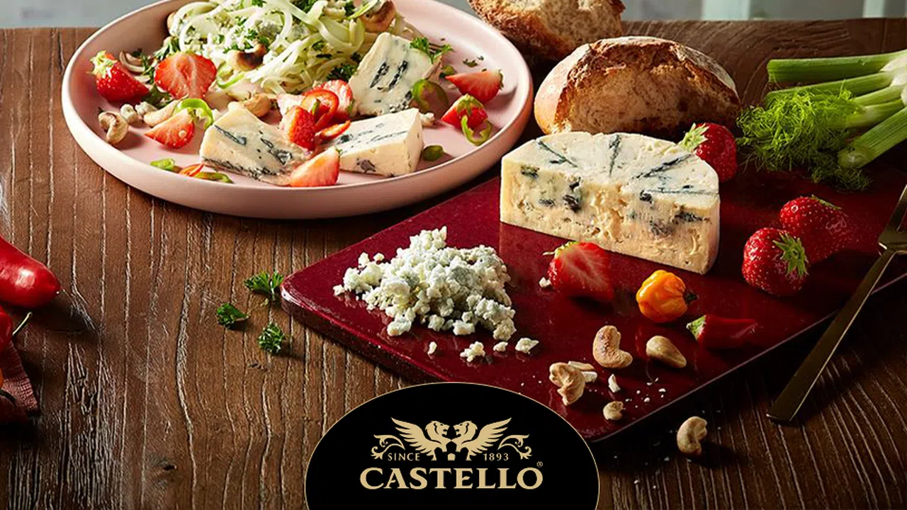 Сини сирена Castello с ягоди и ядки Превърни всяко хранене в момент ...