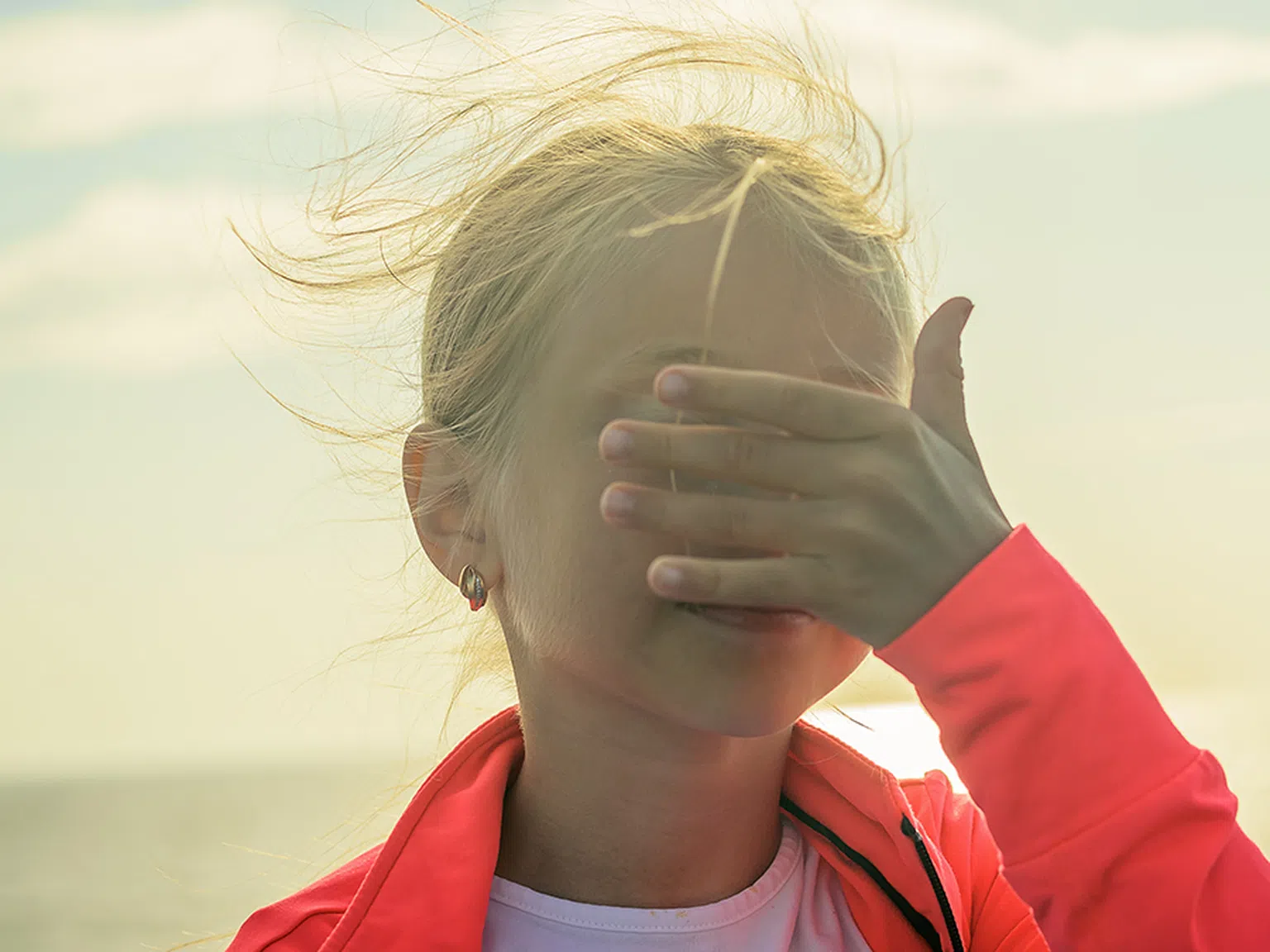Специалистите алармират: Слънчевите лъчи и морската вода могат да увредят зрението! Как да го предпазим?
