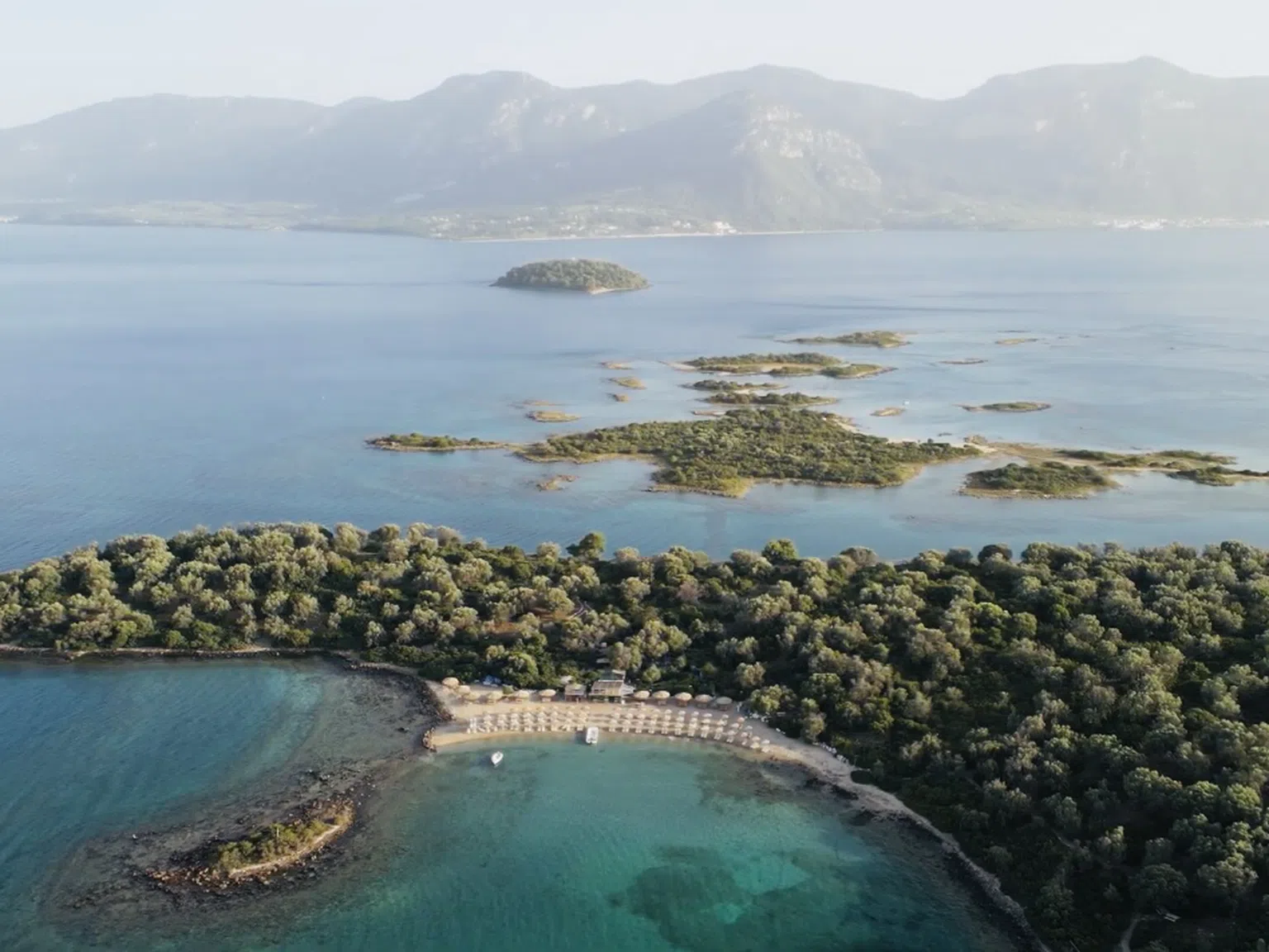 Непознатата Гърция – там, където планините целуват морето