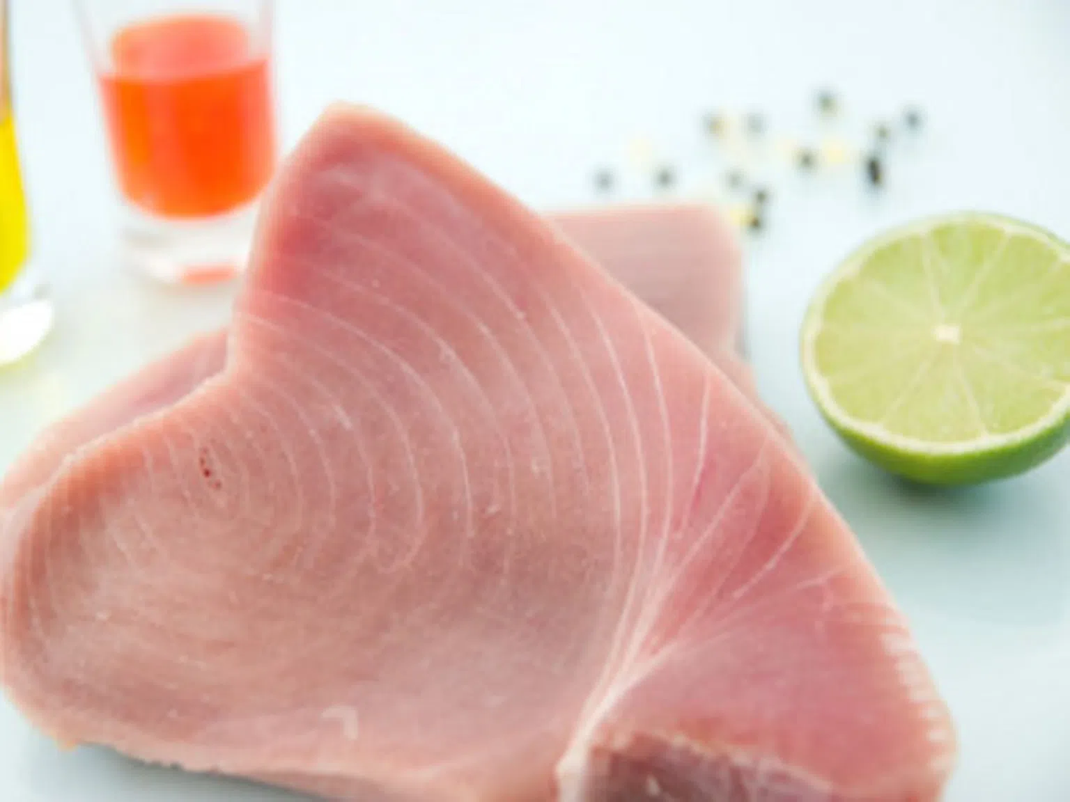 Яжте риба тон за добро зрение