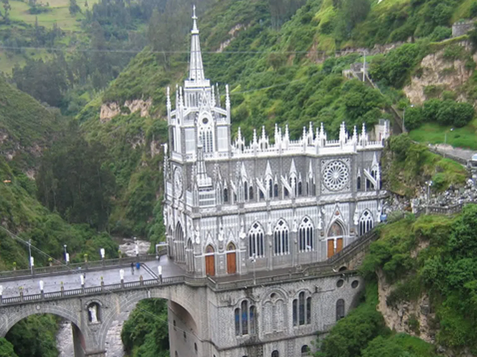 Най-красивите храмове на света: Las Lajas (Колумбия)