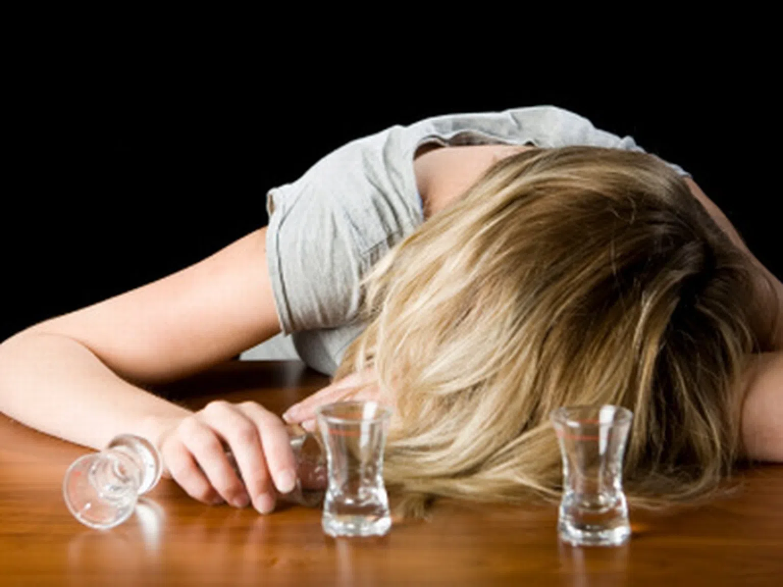 Алкохолът притъпява чувството ни за вина