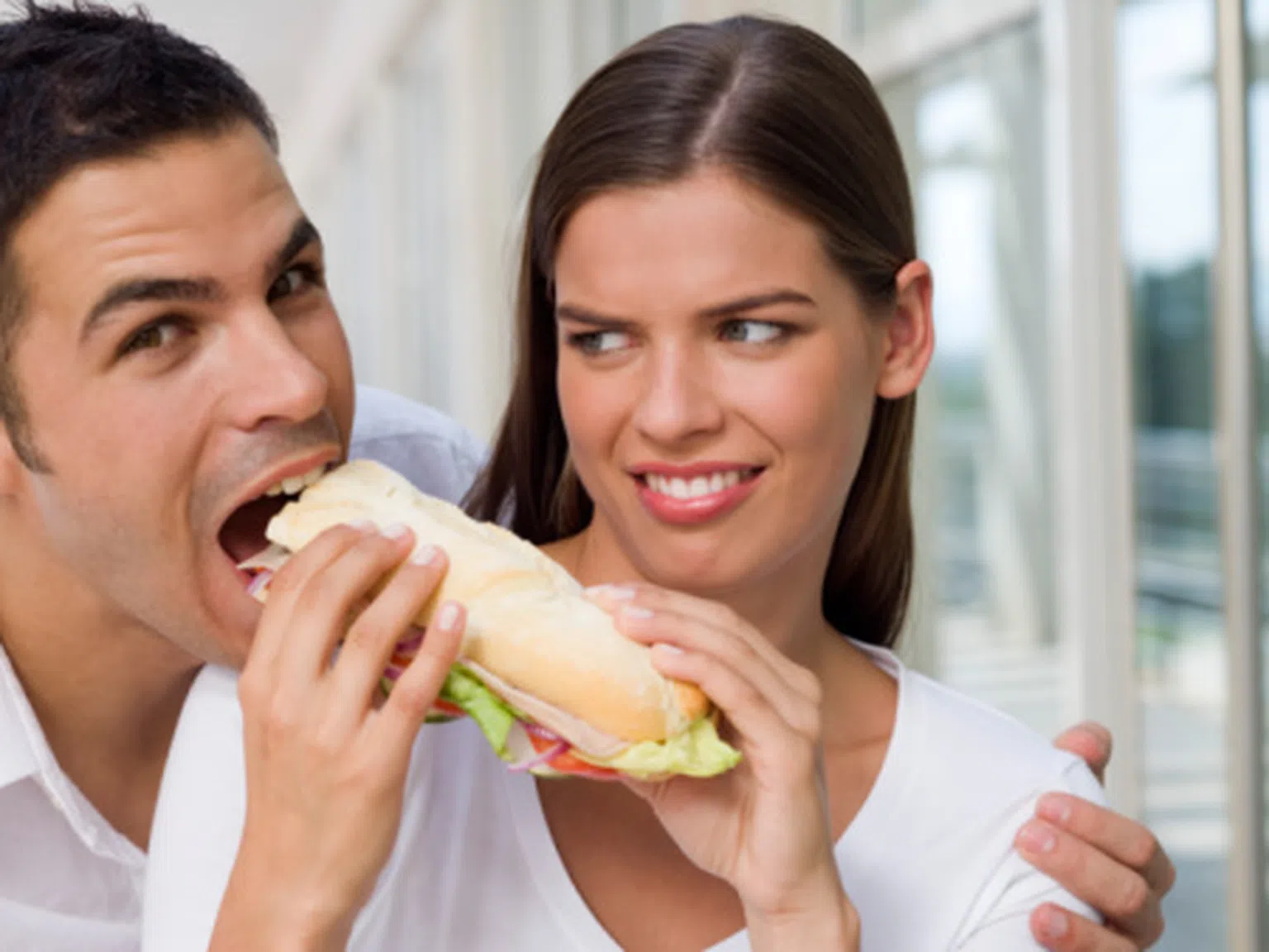 10-те най-дразнещи жените мъжки навици
