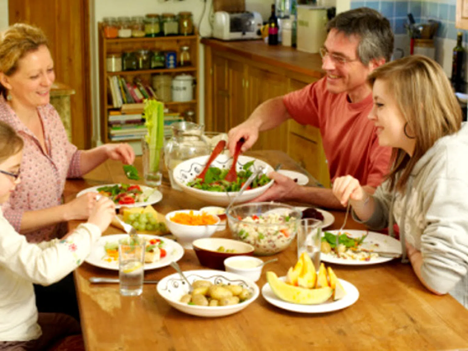 Щастливото детство зависи от семейните вечери