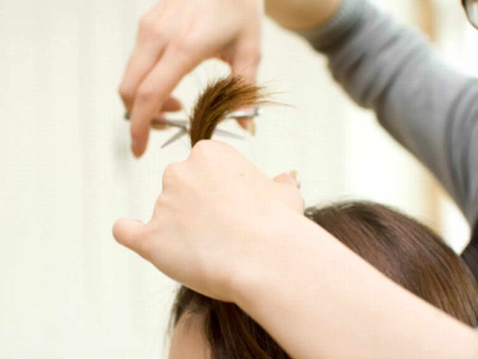 Подстригването на косата може да причини инсулт