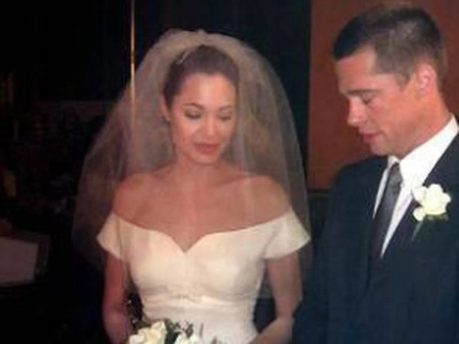 Джоли и Пит се ожениха тайно