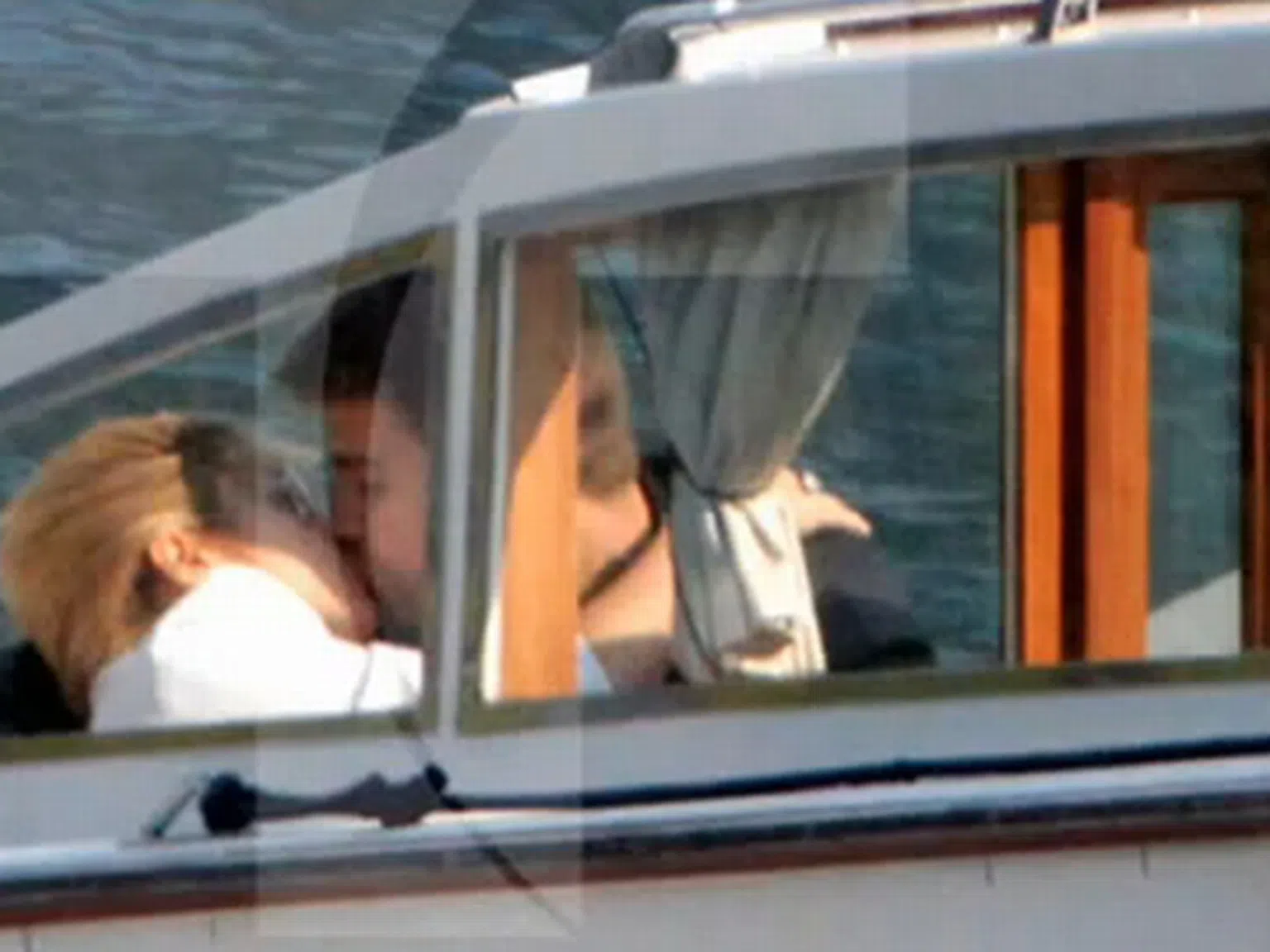 Шакира и Пике на романтична разходка с яхта (снимки)