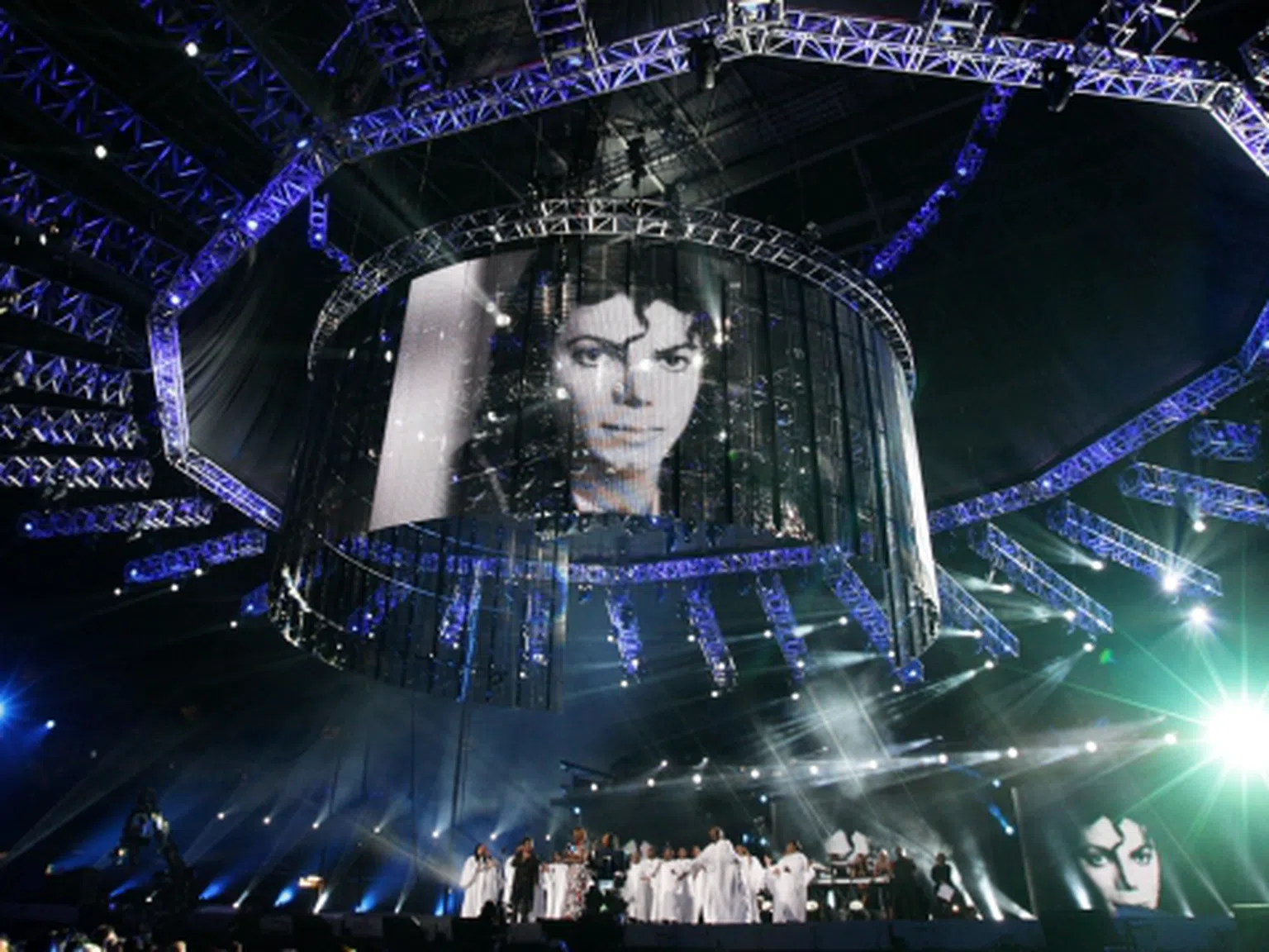 Семейството на Майкъл Джексън с благотворителен концерт в Токио