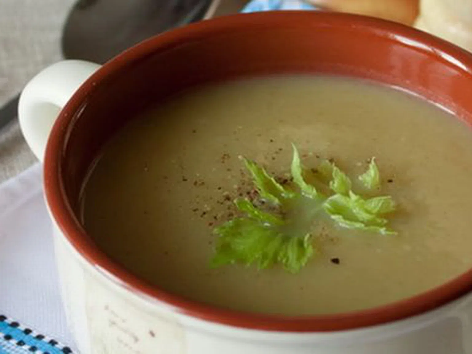 Крем супа от целина и картофи