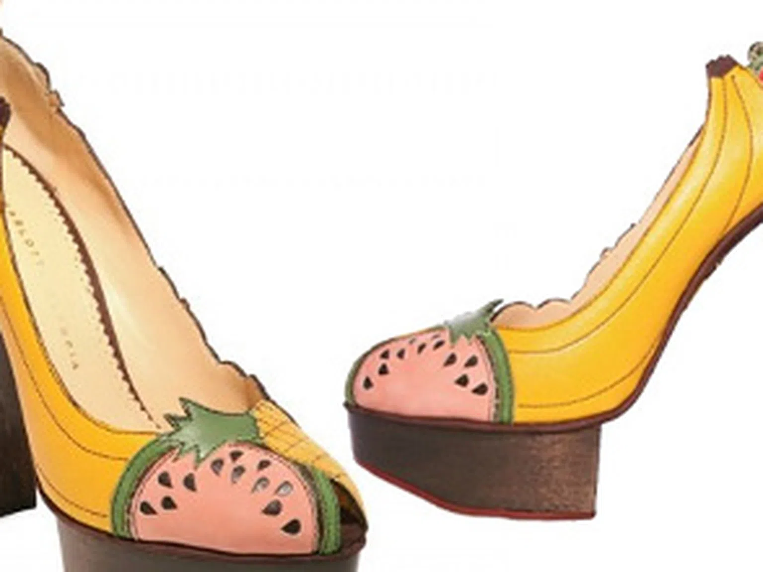 Плодови обувки от Charlotte Olympia