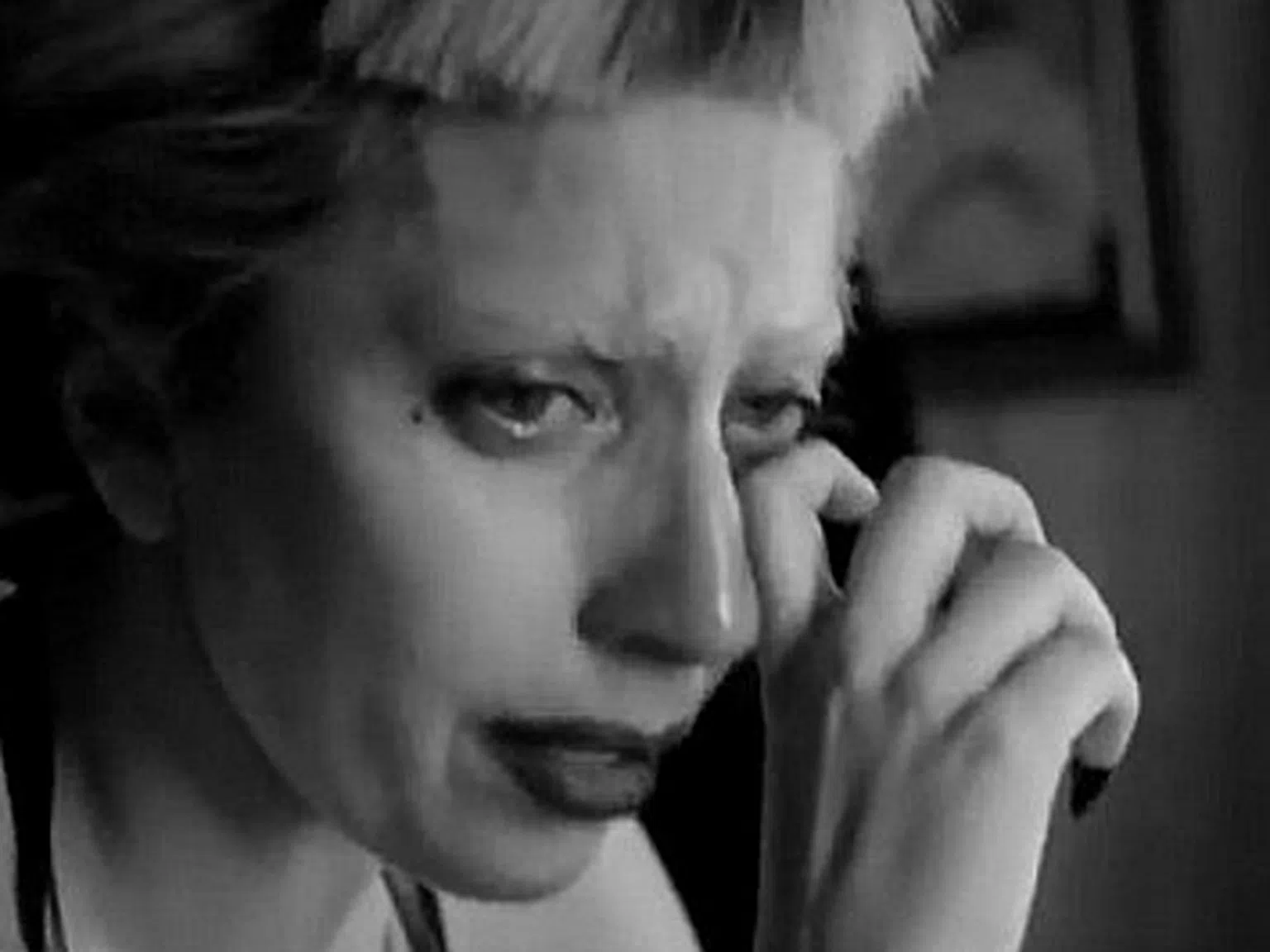 Сълзи и несигурност… Лейди Гага се разкри пред HBO