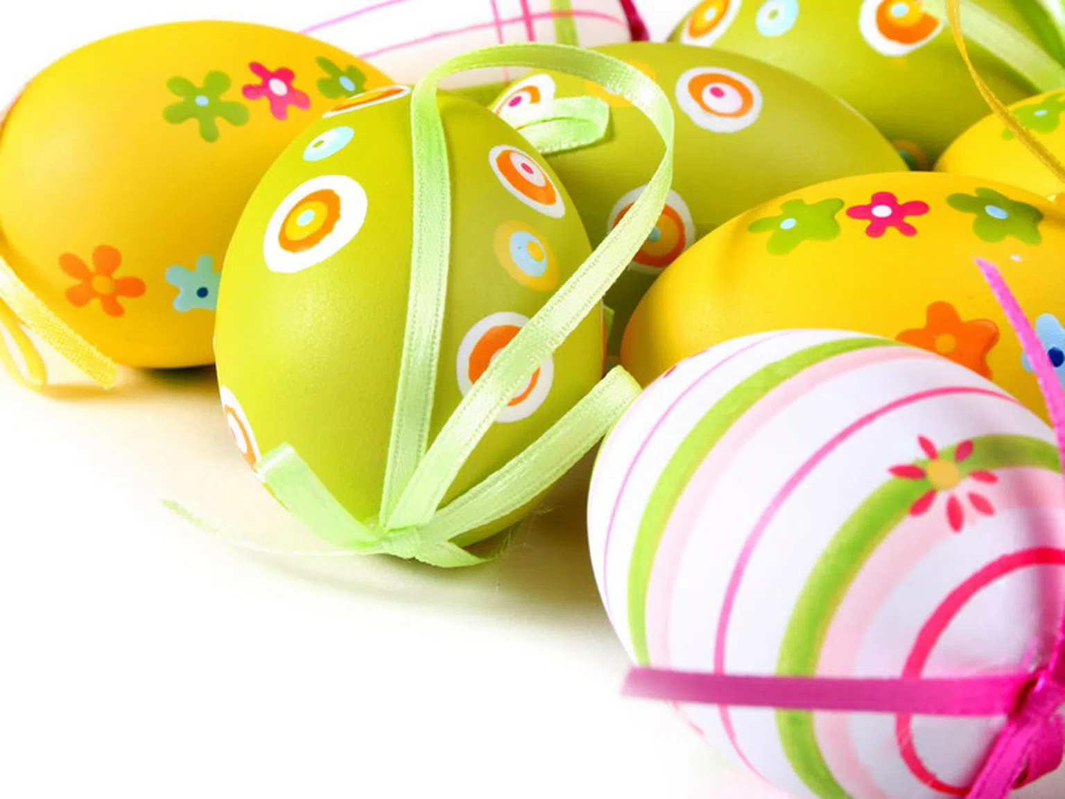 Десет идеи за боядисване на яйца
