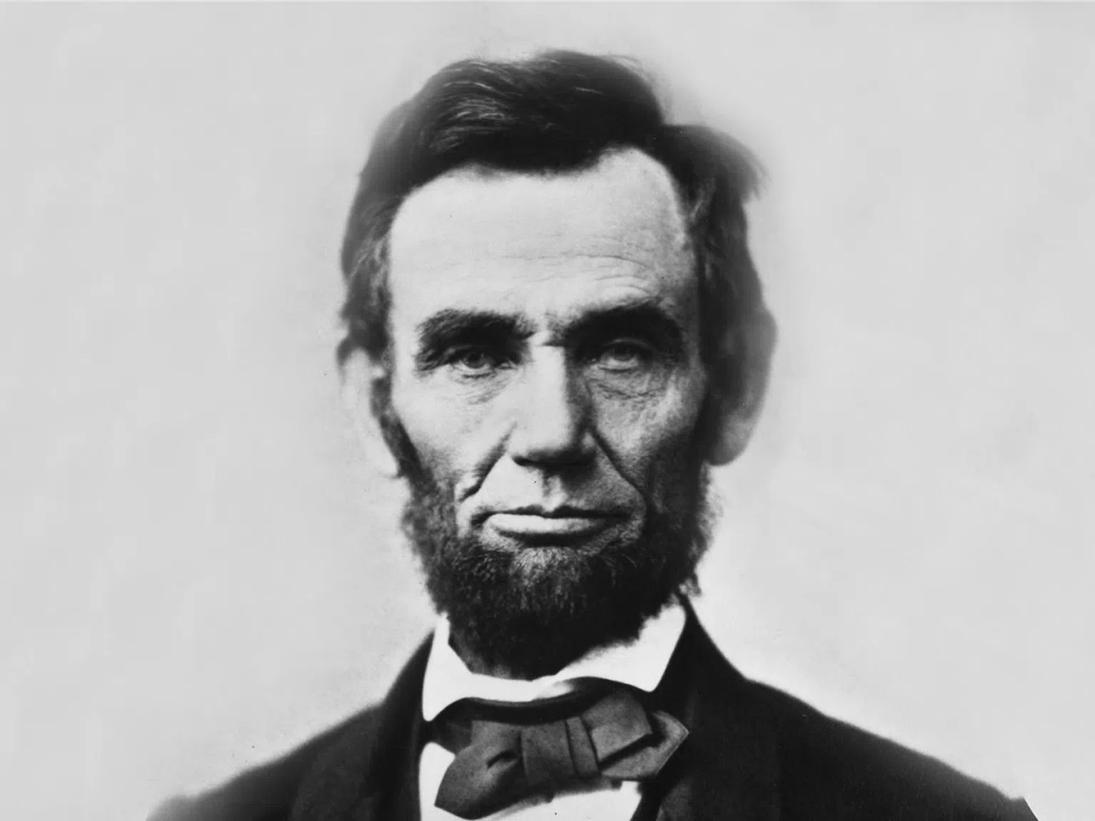 Писмо от Линкълн до учителя на сина му: Научете го, че няма срам в сълзите