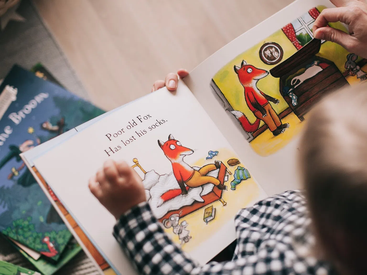 Съветите на Монтесори: Как да посеем у детето любов към четенето