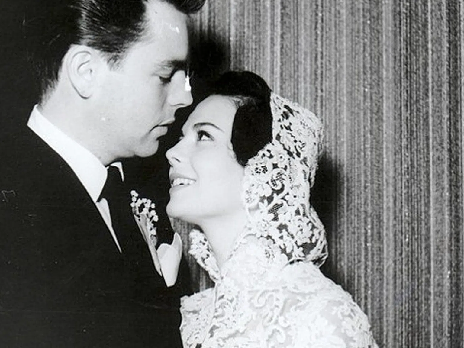 Най-красивите звездни сватби в миналото на Холивуд
