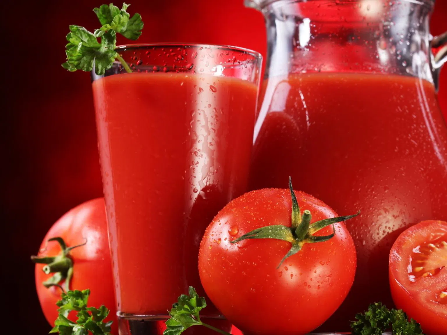 Кулинарен трик: Как бързо да обелите доматите