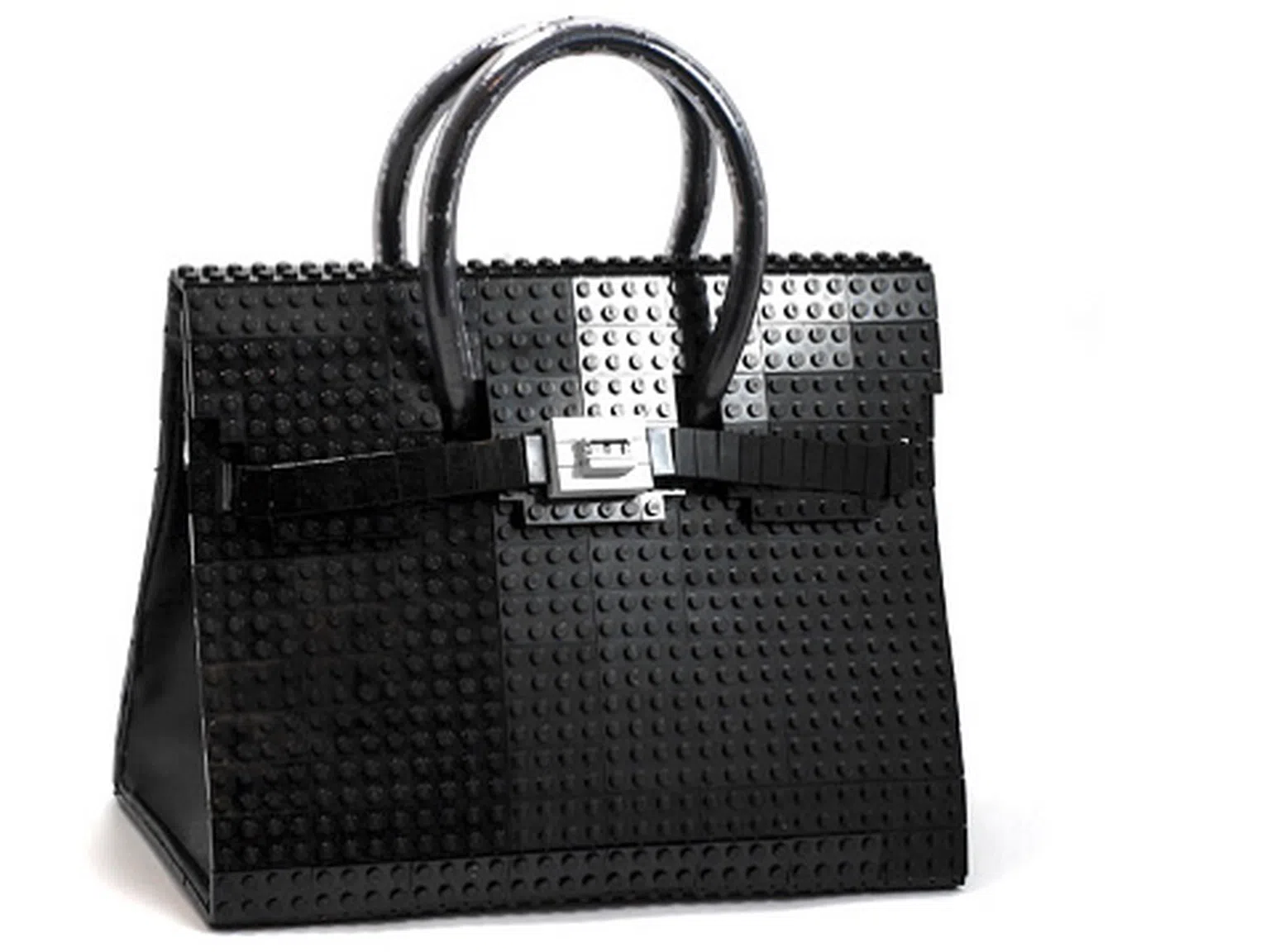 Бихте ли носили чанта от Lego?