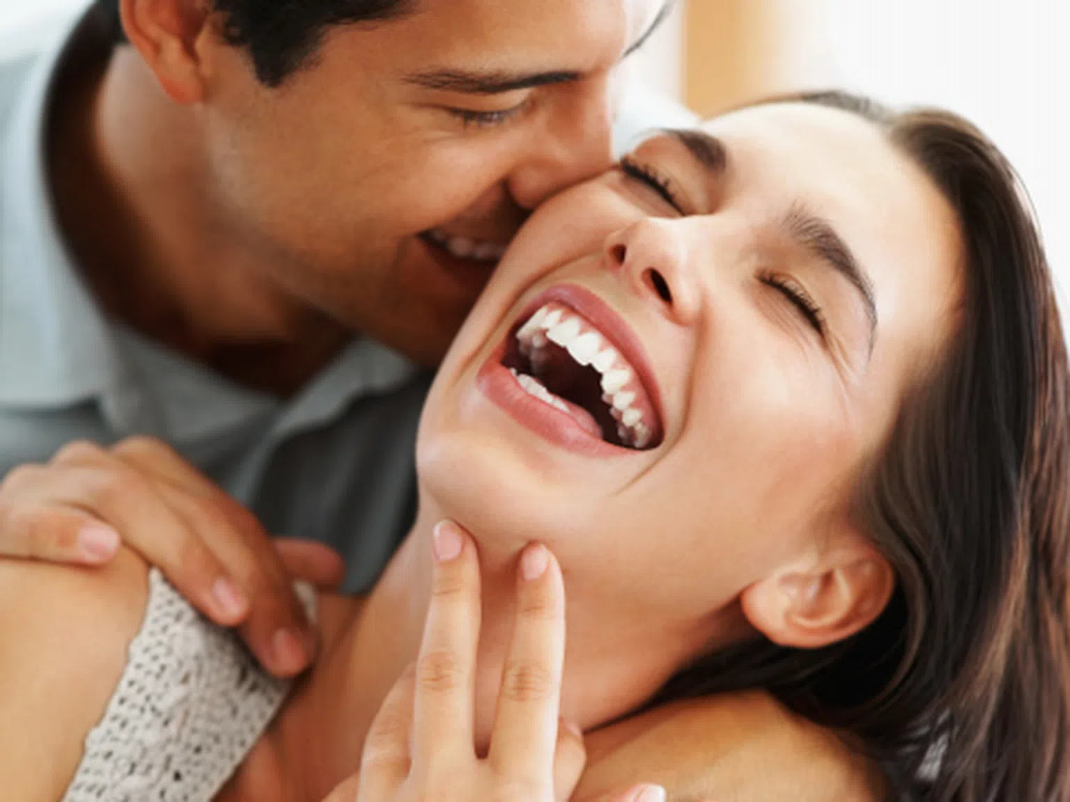 10 неща, които правят всички влюбени двойки - II част