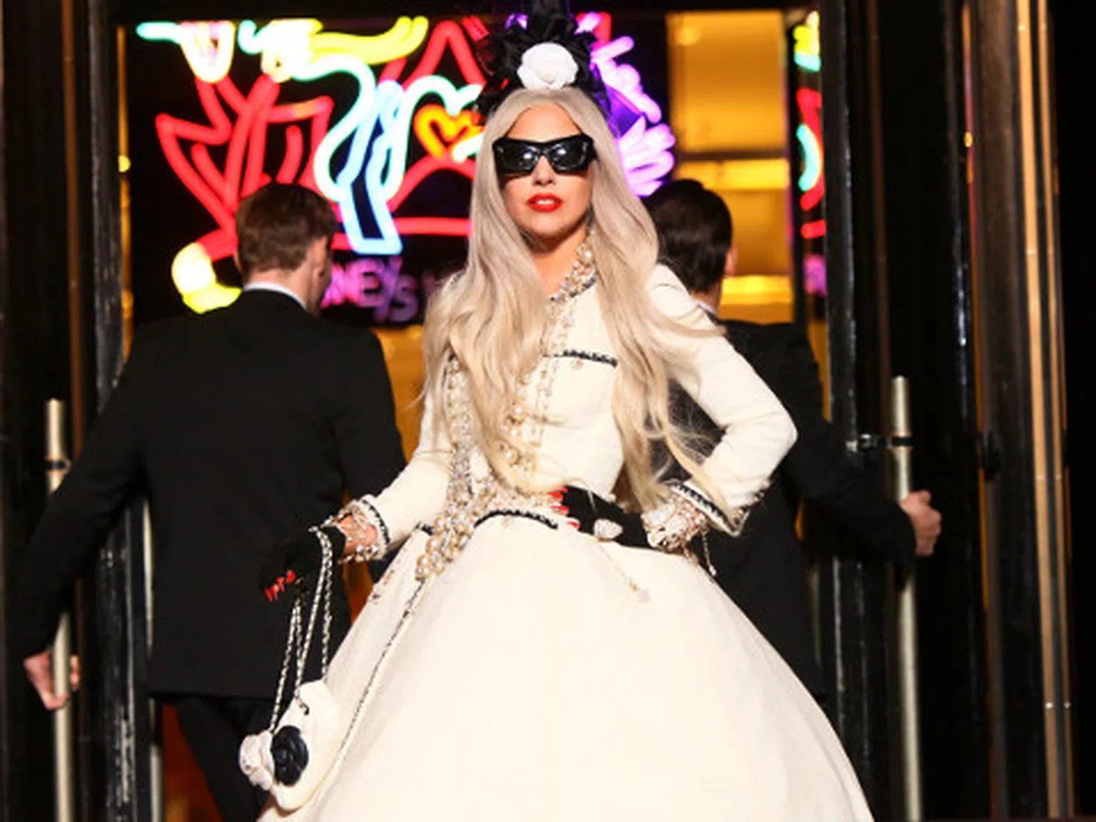Лейди Гага влюбена в гръцки бизнесмен