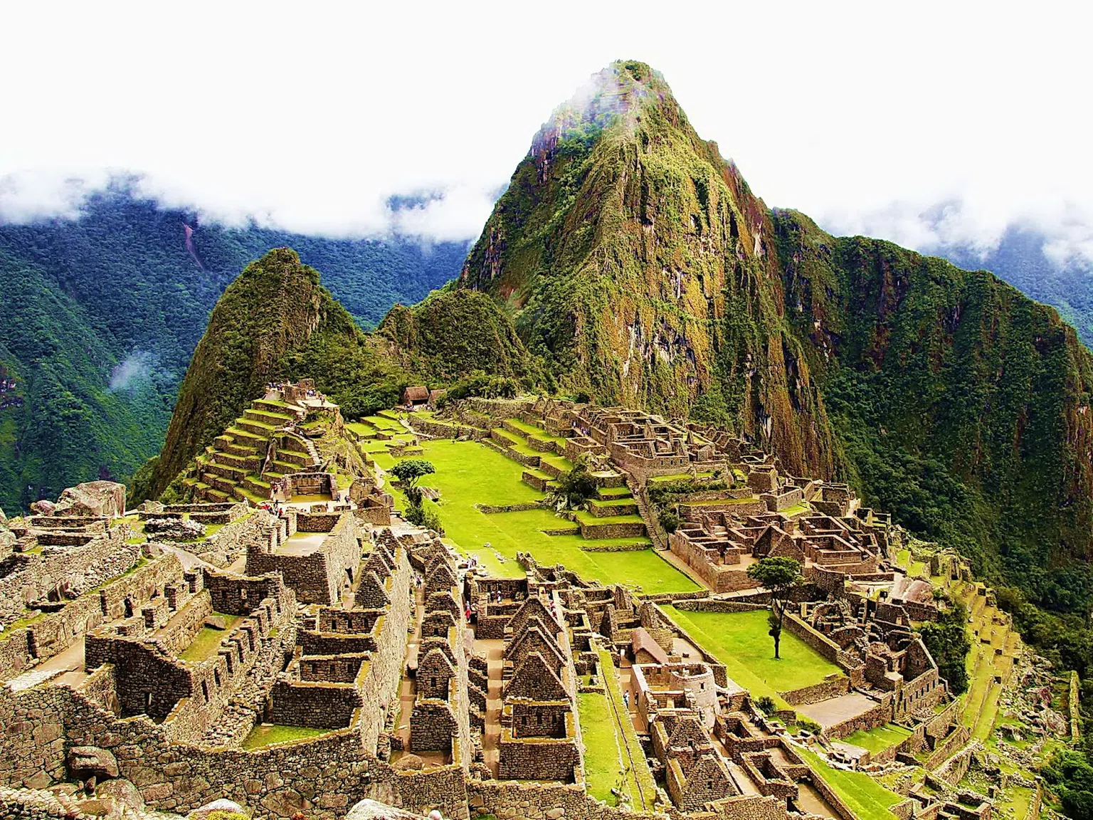 7 спиращи дъха древни руини в Перу