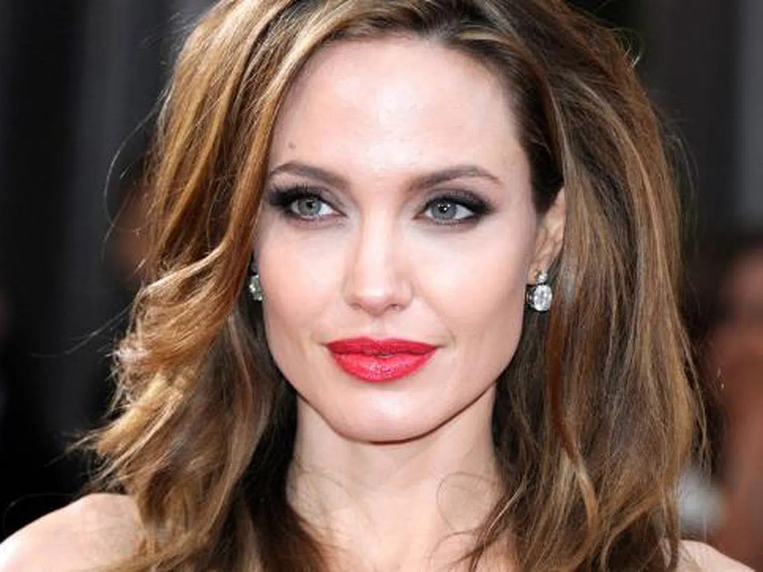 Анджелина Джоли става редактор на BBC