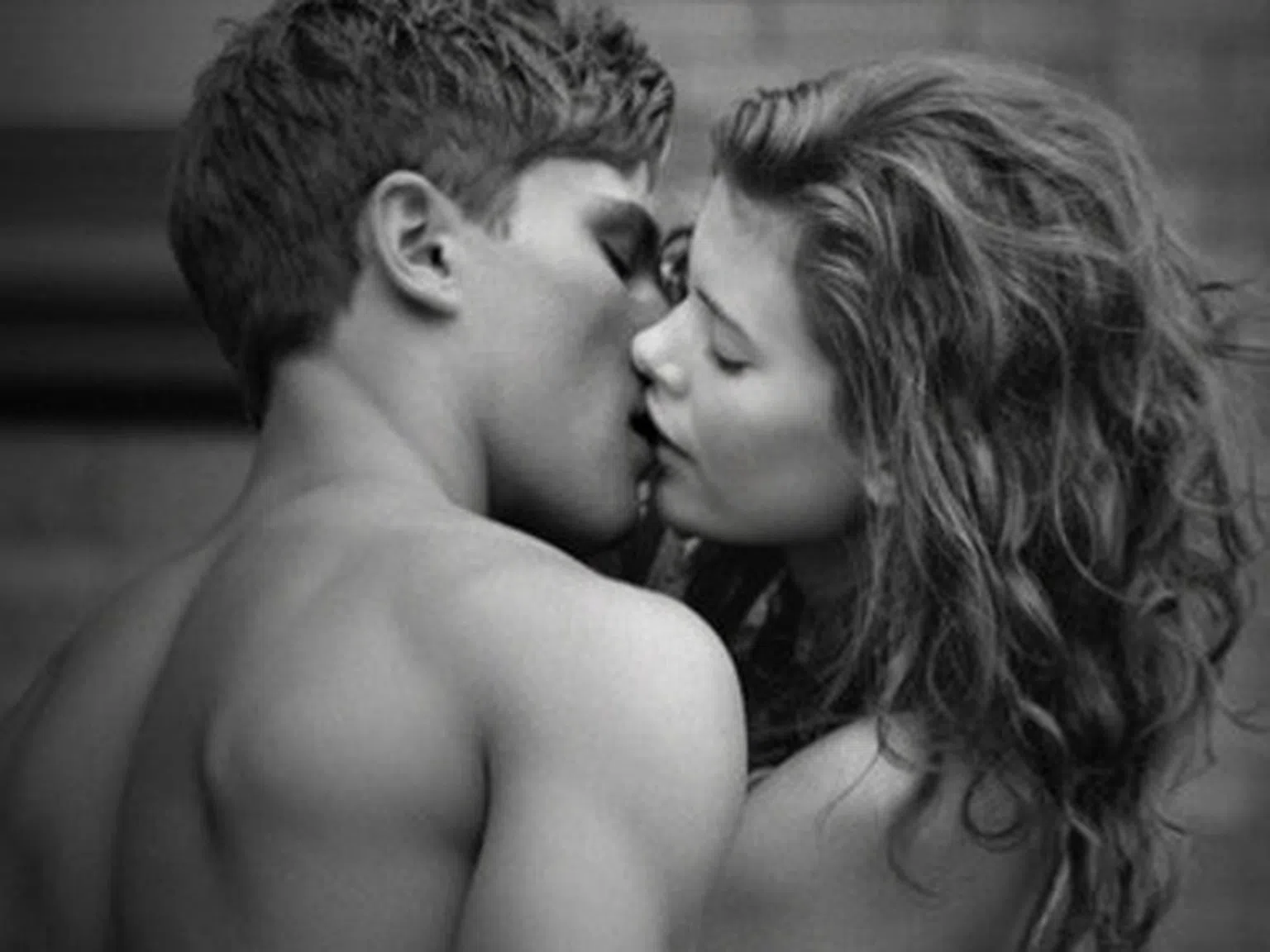 Първата целувка се помни цял живот