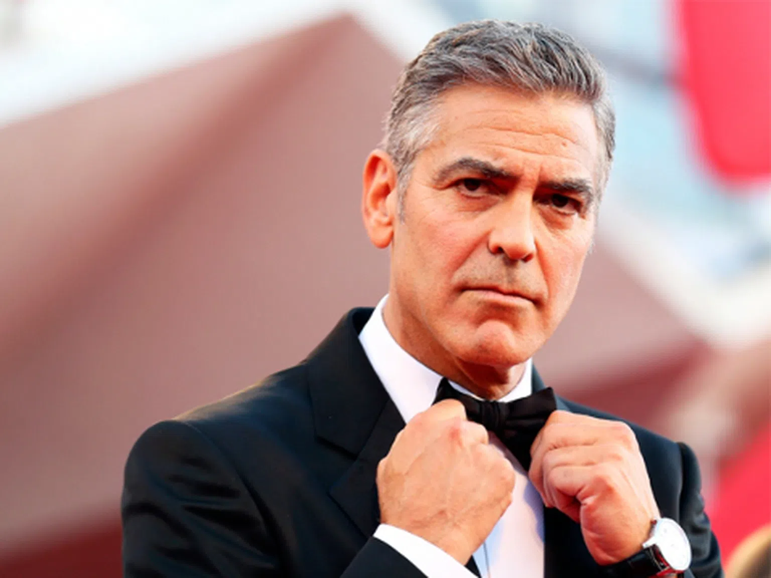 Вижте Джордж Клуни на абитуриентския му бал!