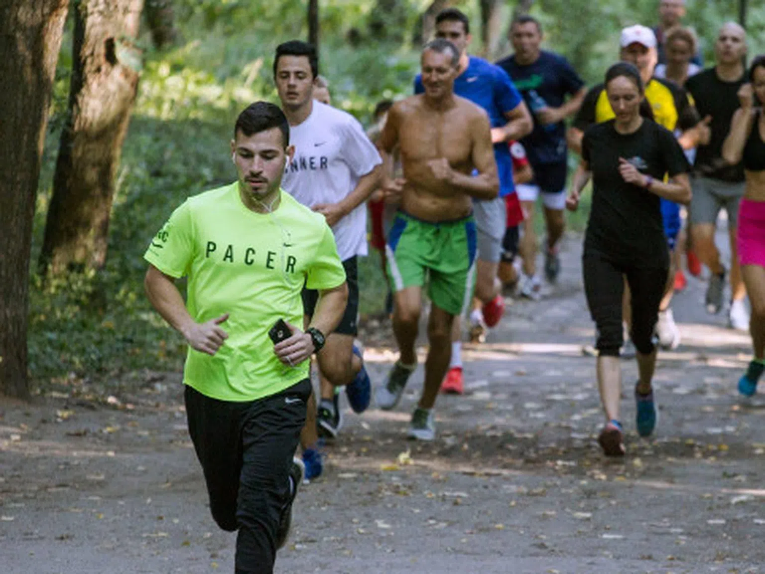 Неделно предизвикателство за плоско коремче: да потичаме в парка с  Nike+ run club