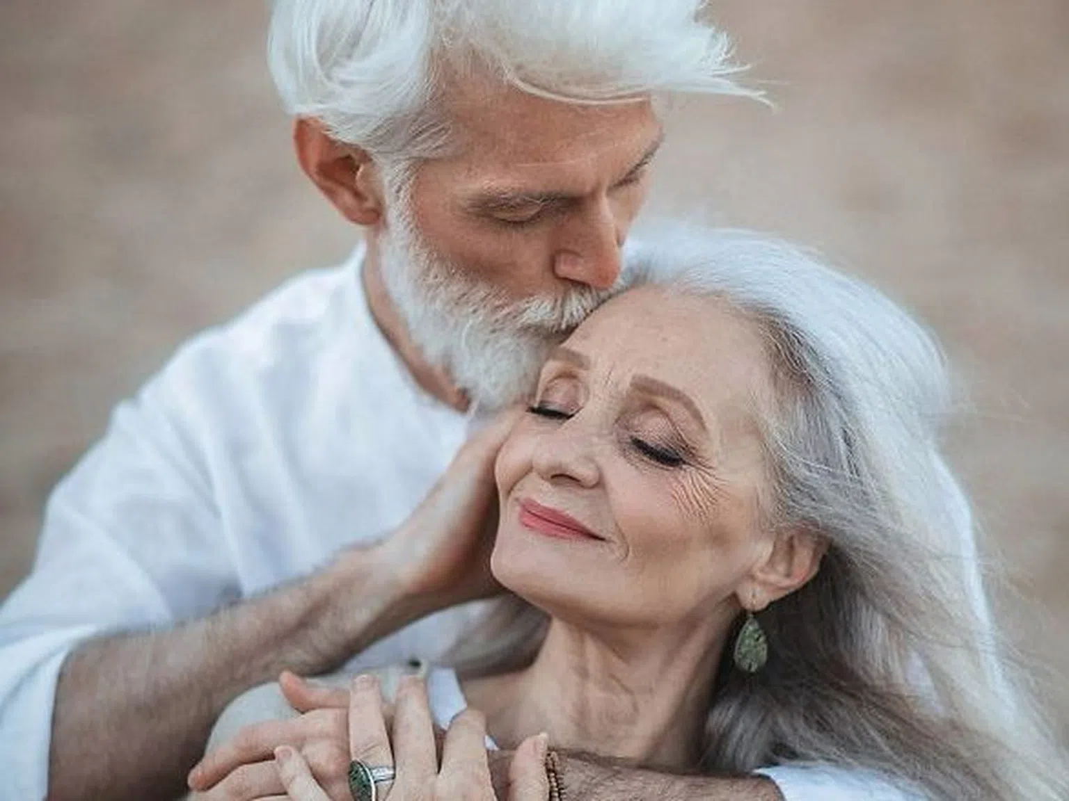 Модели между 45 и 85 години, които доказват, че красотата няма възраст