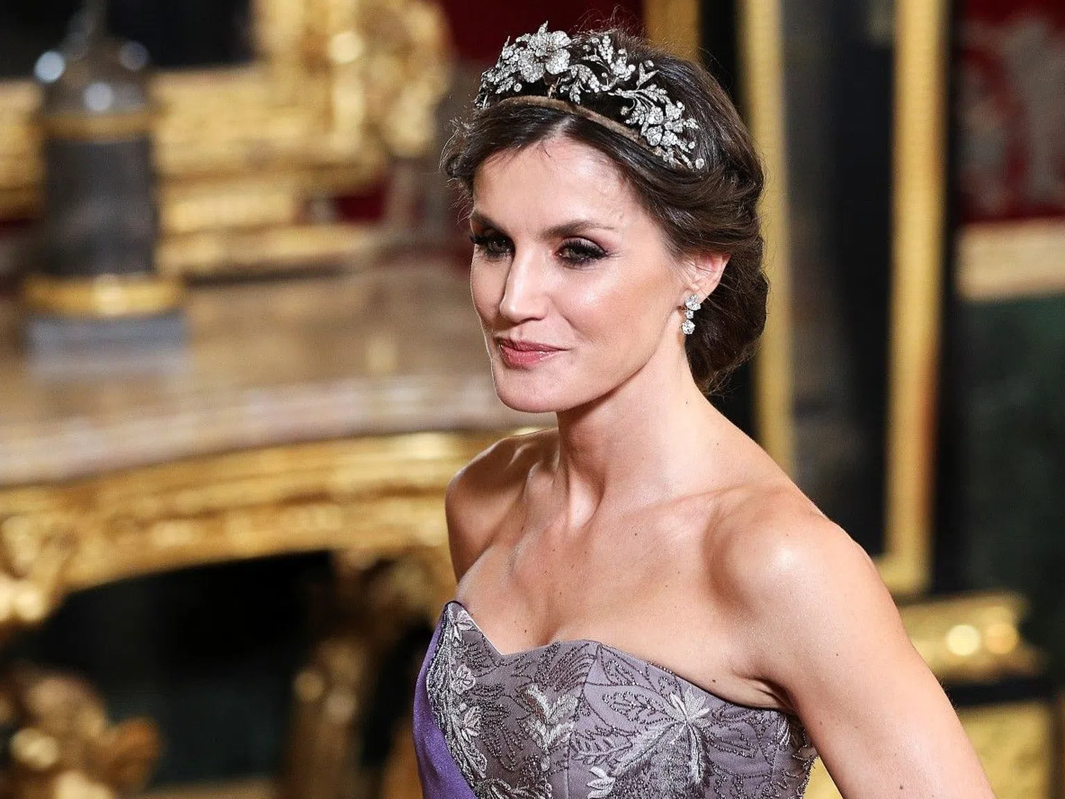 Испанската кралица Летисия отново очарова със стил