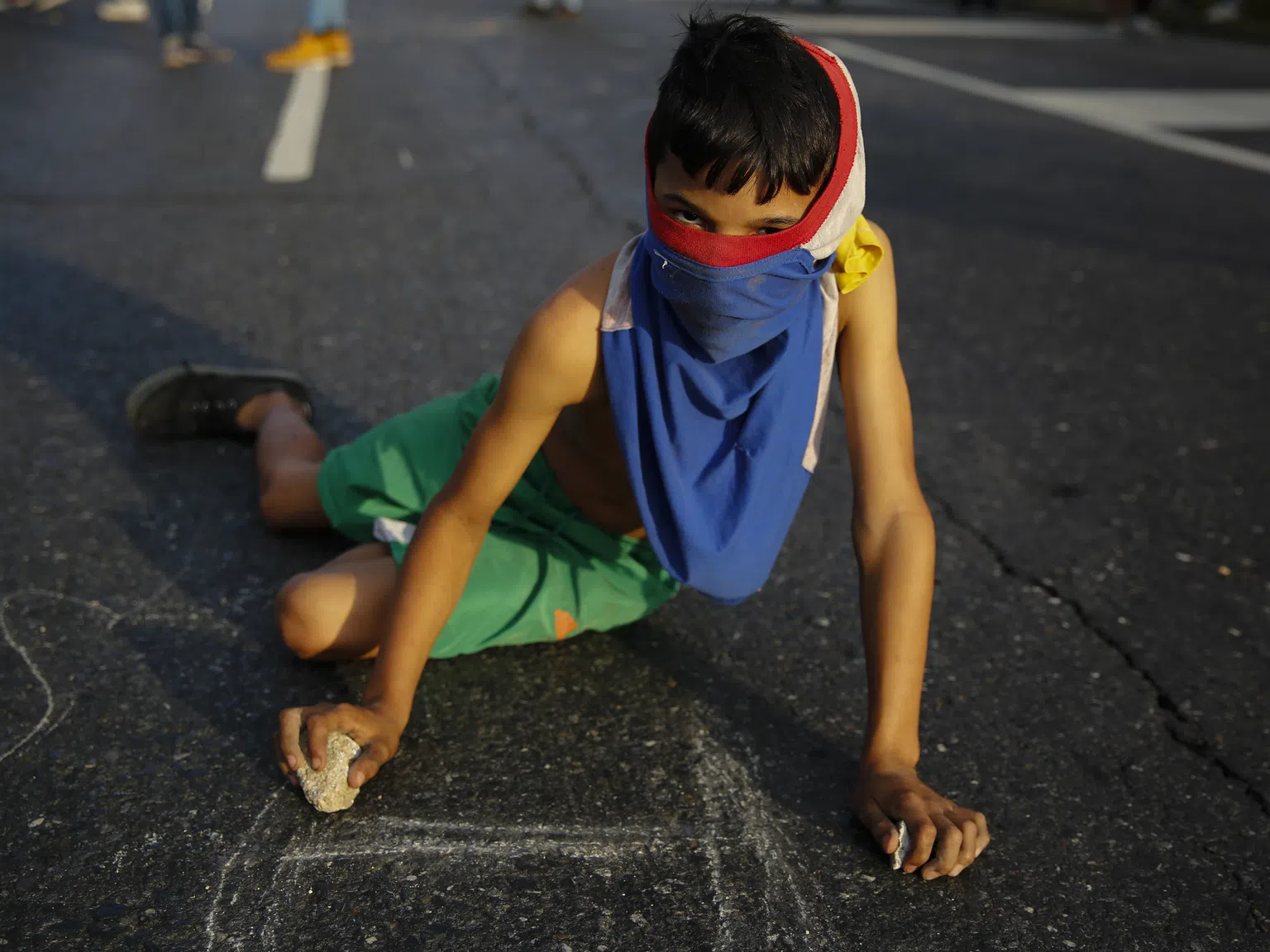 Изоставени и гладни: Най-невинните жертви на кризата във Венецуела
