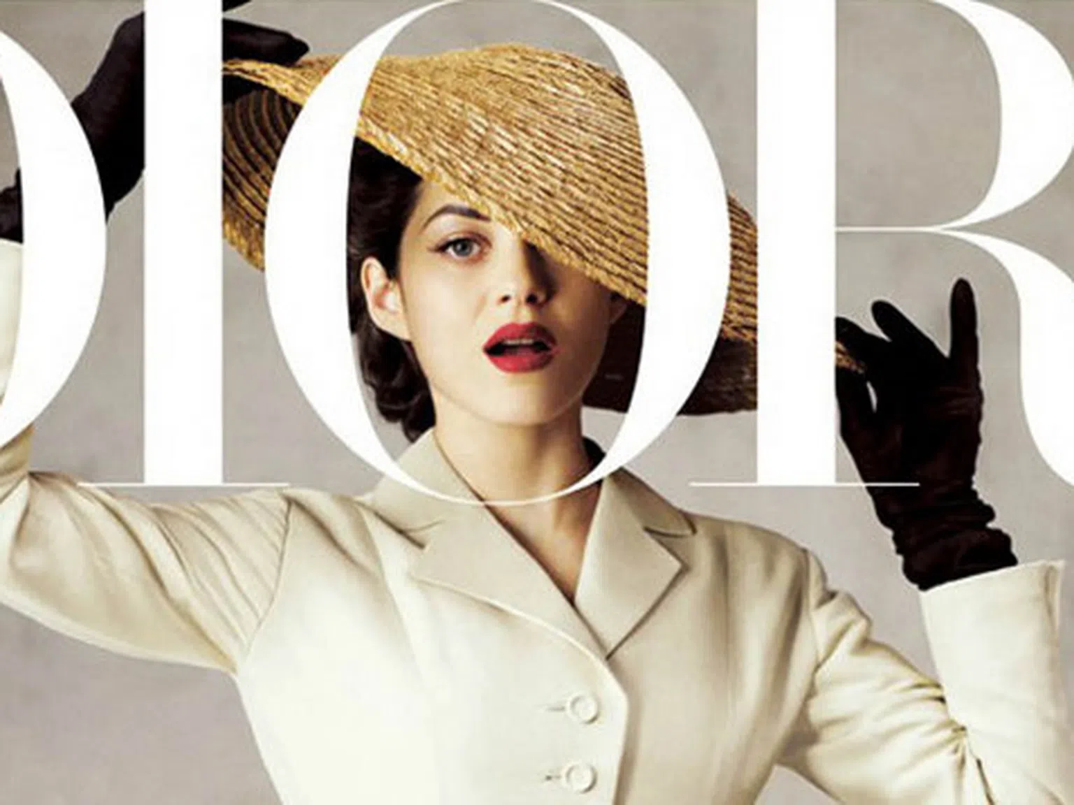 Dior със собствено модно списание