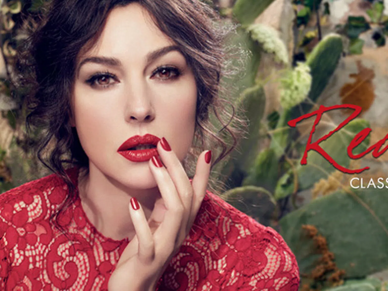 Белучи в новата рекламна кампания на Dolce&Gabbana