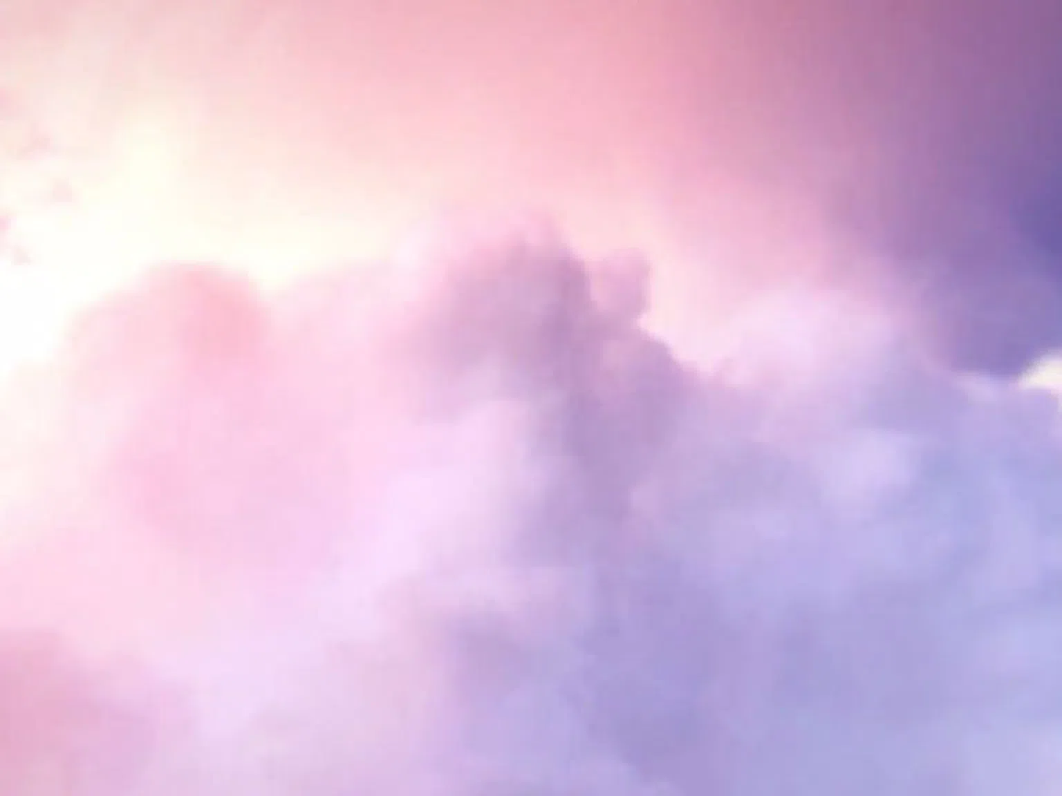 Розов кварц и небесно синьо са цветовете на 2016 година
