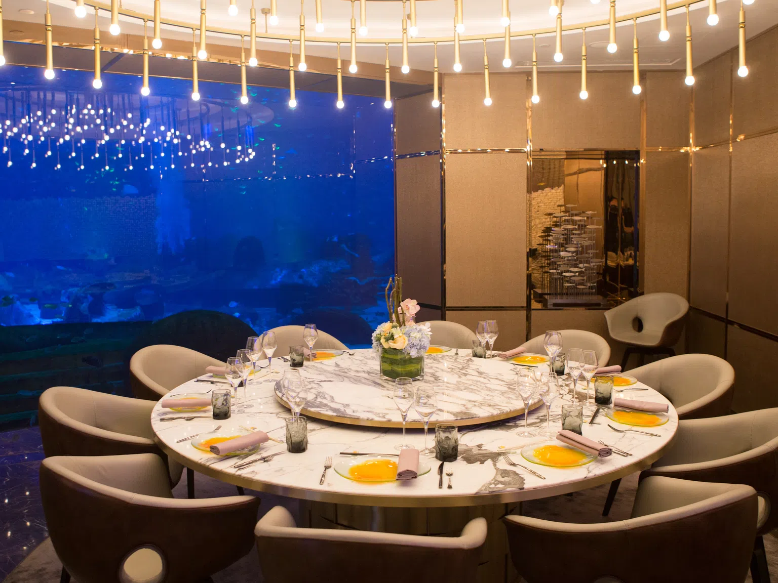Добре дошли в първия подводен ресторант в Европа!