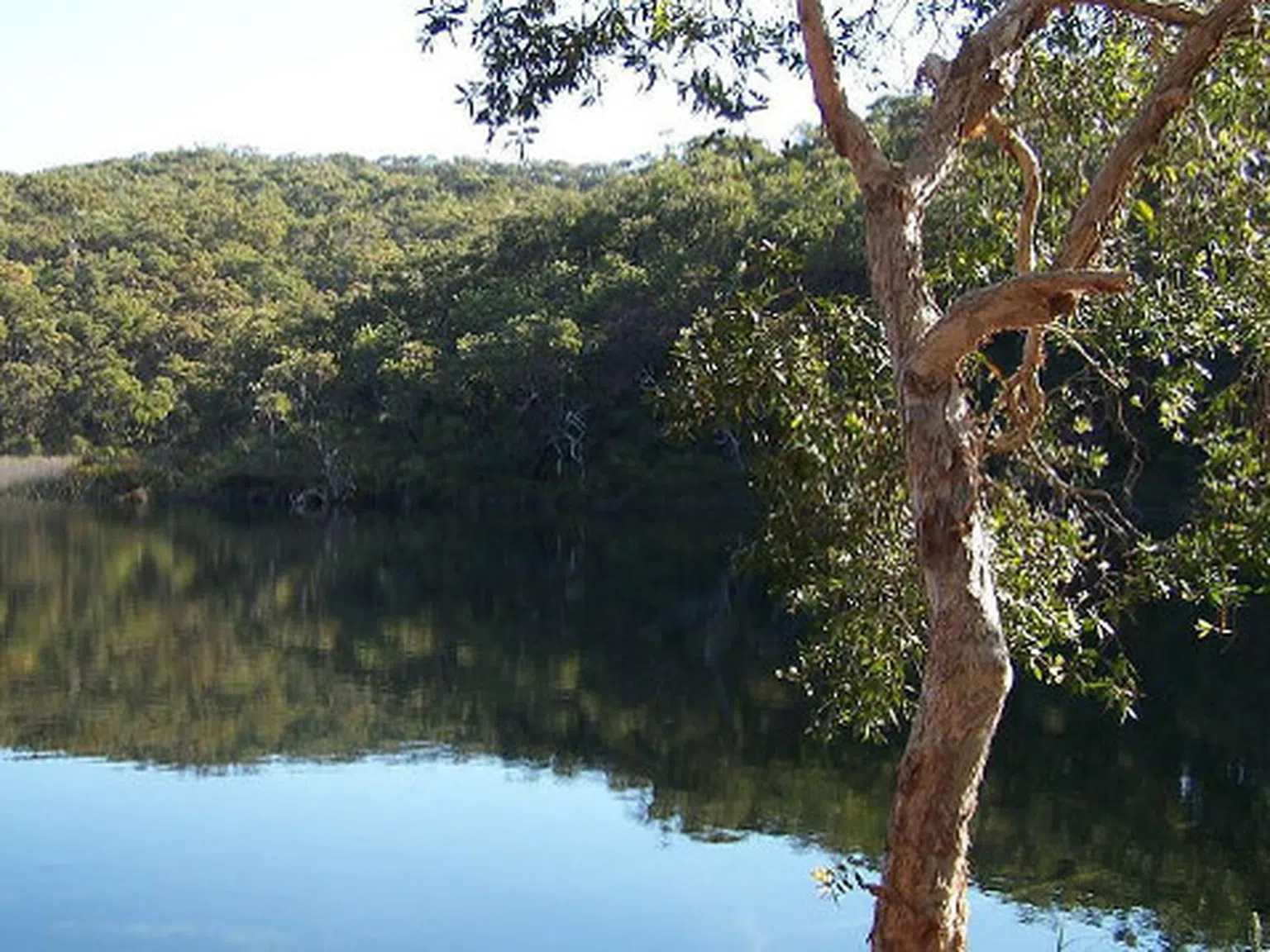 Blue Blake: Едно от последните девствени езера на земята