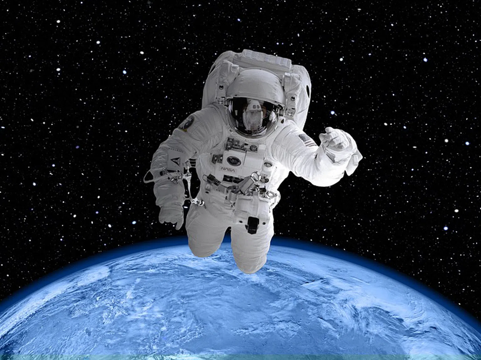 Защо НАСА отмени първото пътуване на женски екип в Космоса