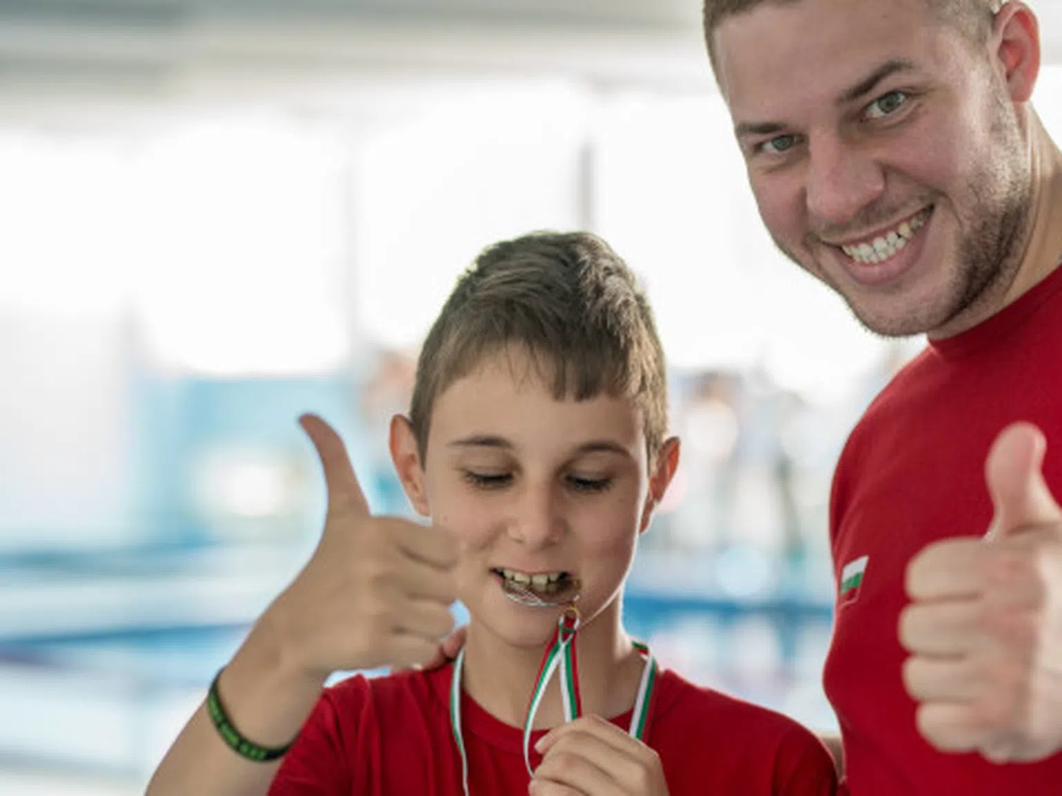 Да преплуваш страха: Дете с аутизъм печели медали