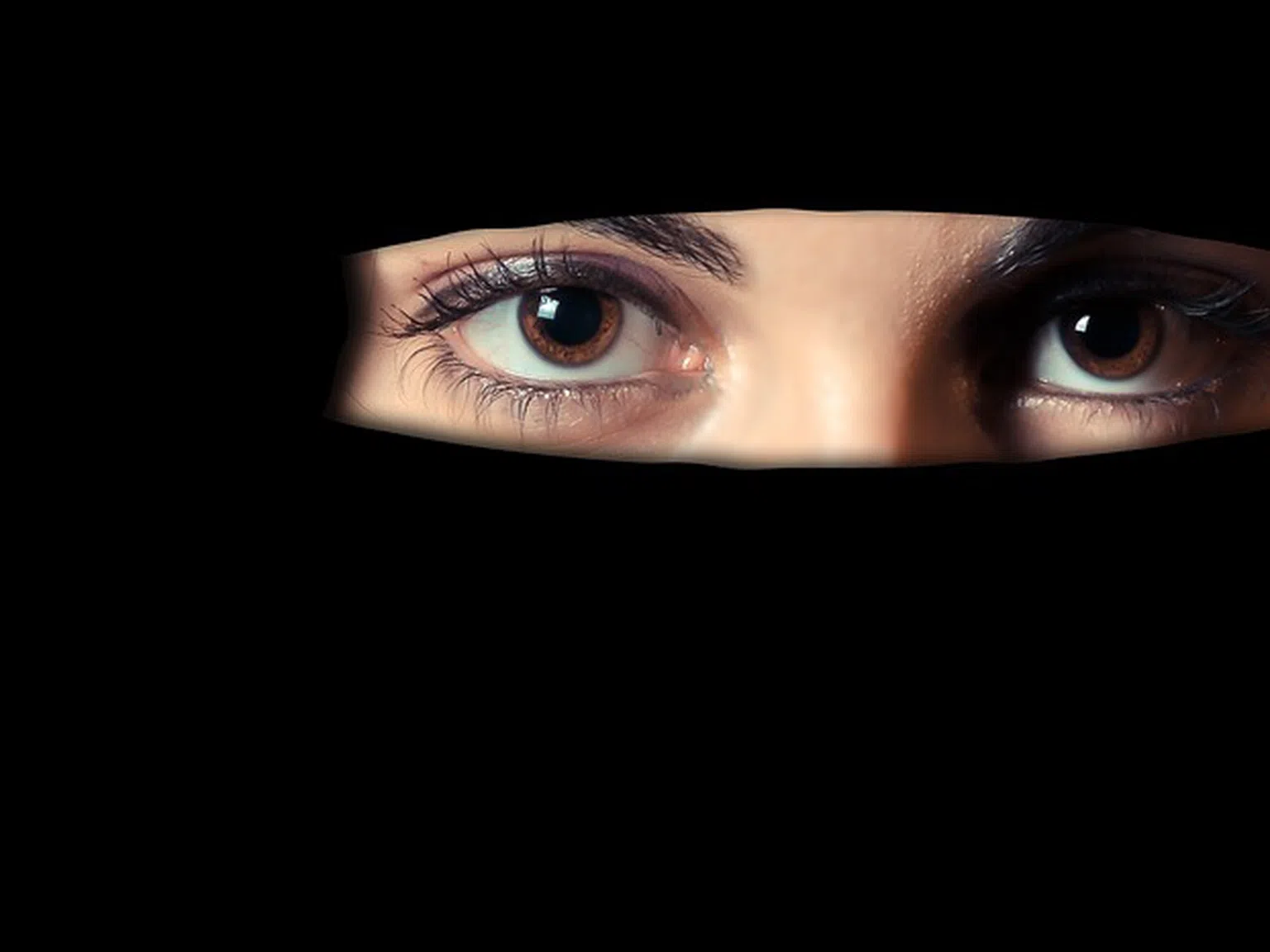 От първо лице: Какво очаква една жена след края на "Ислямска държава"?