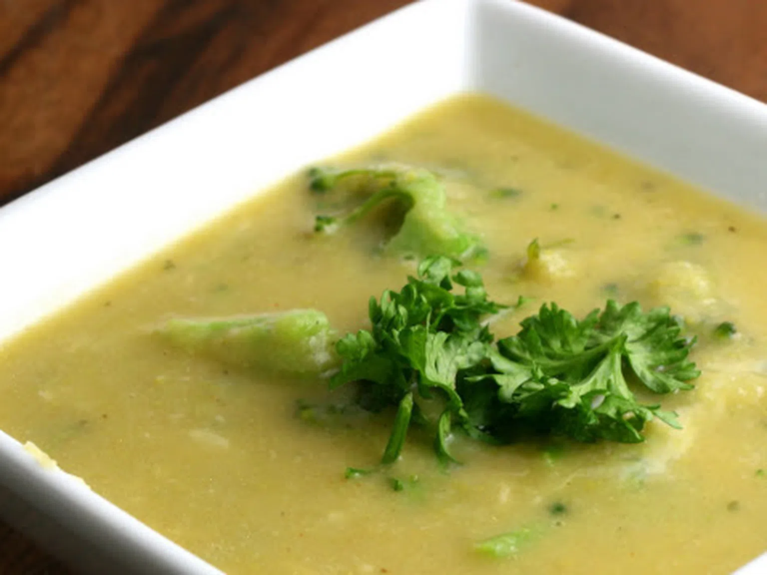 Вкусна крем супа от броколи